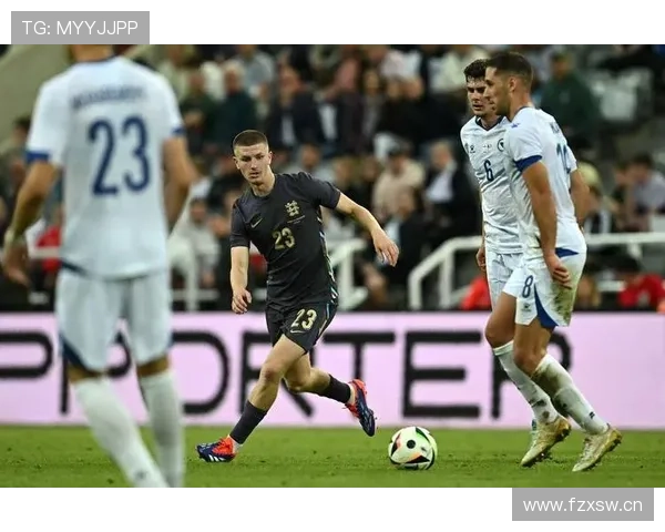 马尔基尼奥斯本赛季欧冠表现稳健,防守数据持续提升